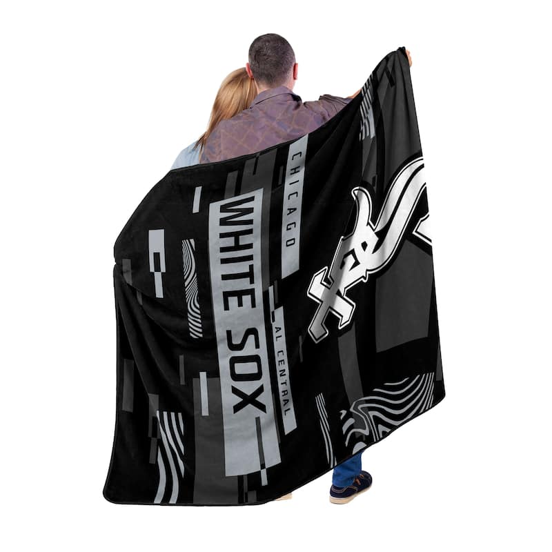 MLB Chicago White Sox Digitize Raschel Throw Blanket