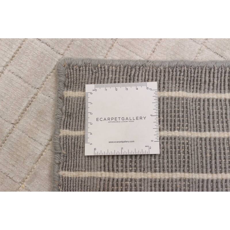 ECARPETGALLERY Hand Loomed Elysian Ivory Viscose Rug - 6'9 x 9'4