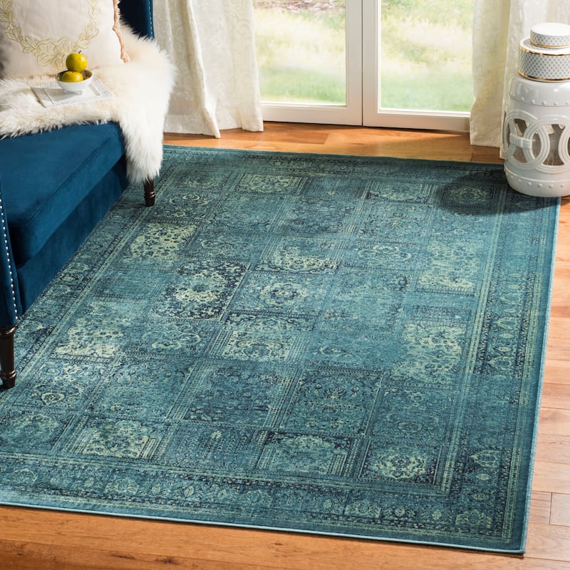 SAFAVIEH Vintage Distressed Boho Donielle Oriental Rug - 3'3" x 5'7" - Turquoise/Multi