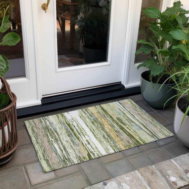 Machine Washable Indoor/ Outdoor Abstract Stripes Chantille Rug - Aloe - 1'8" x 2'6"