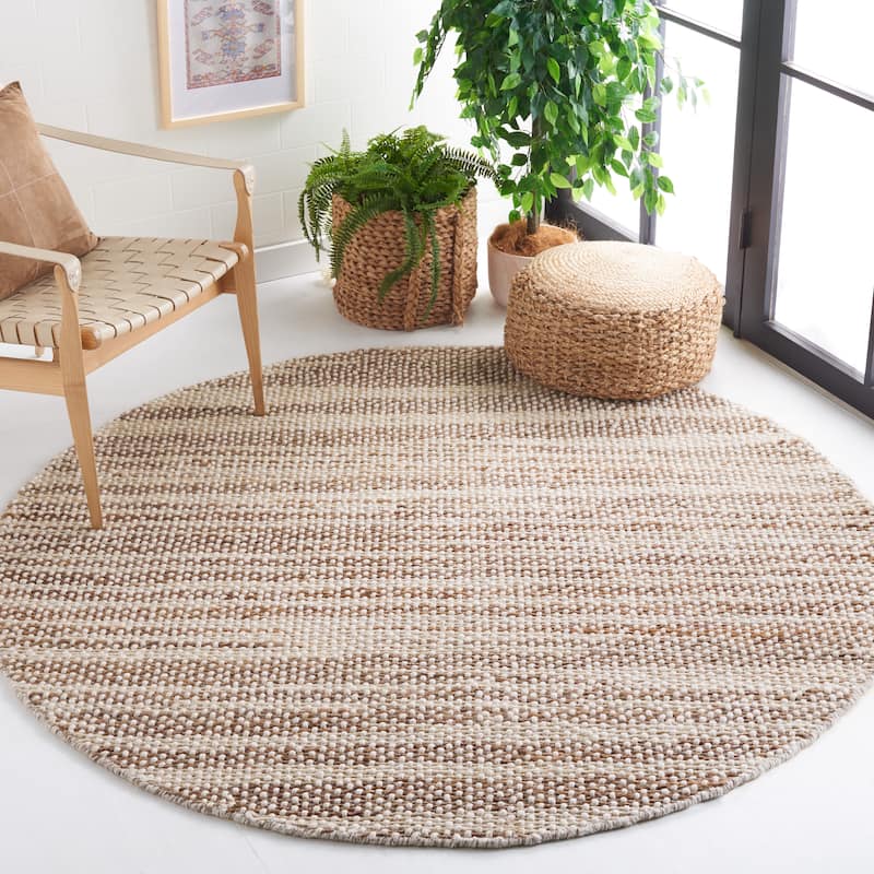 SAFAVIEH Handmade Natura Jumana Rug - 6' Round - Natural/Beige