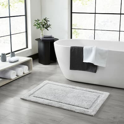 Lydia Border Plush Bath Mat