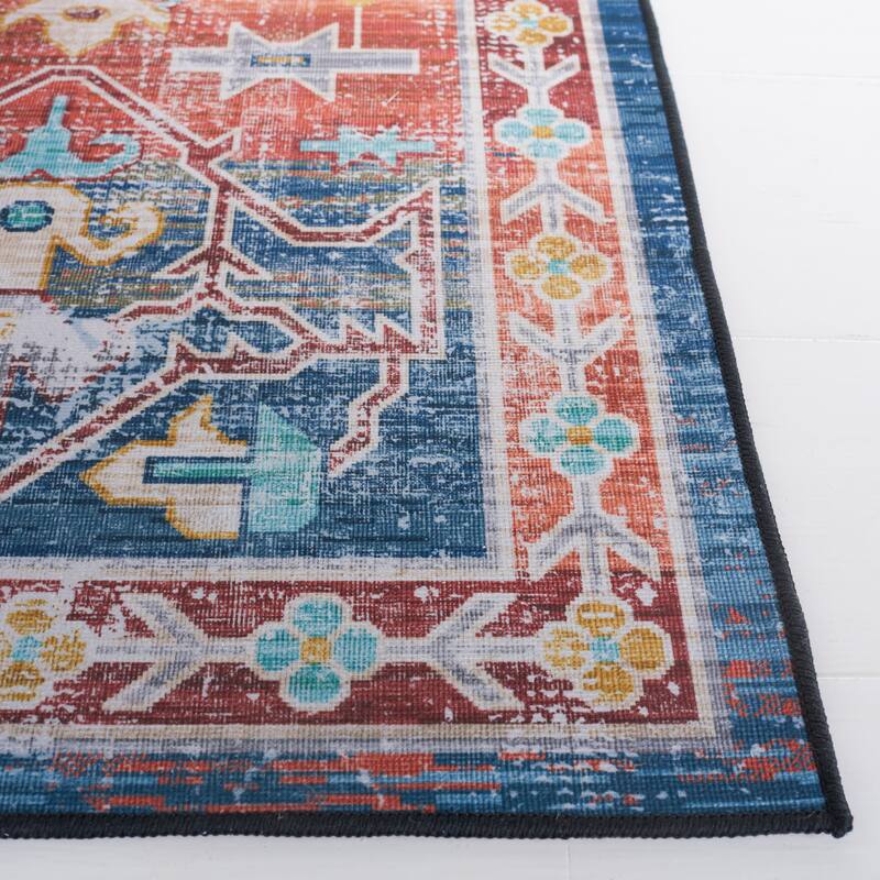SAFAVIEH Tucson Machine Washable Slip Resistant Janeta Oriental Medallion