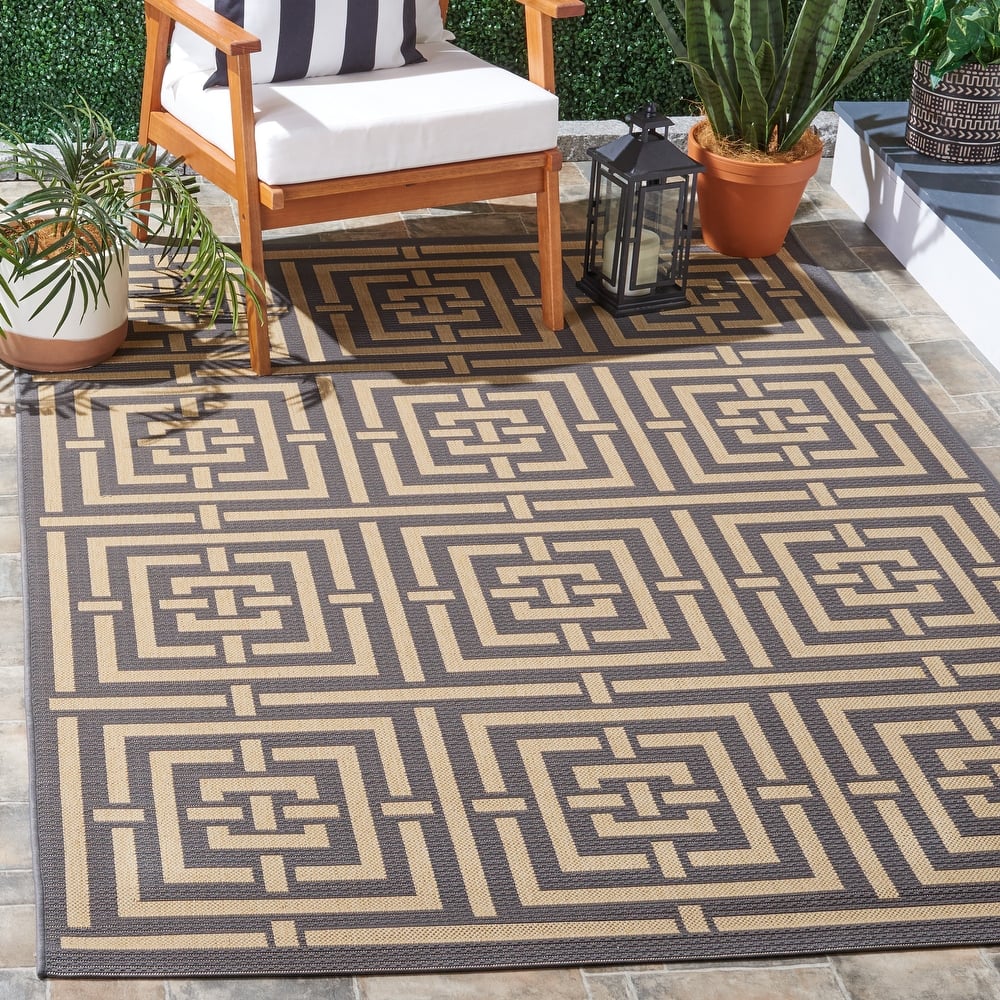 SAFAVIEH Courtyard Errica Indoor/ Outdoor Waterproof Patio Backyard Rug