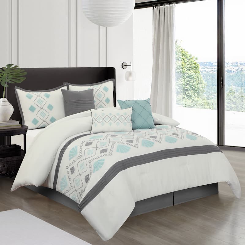 Nanshing Clarisa 7 Piece Terry Embroidery Comforter Set
