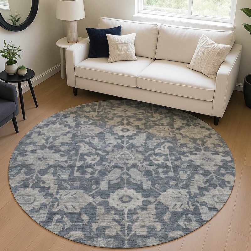 Machine Washable Indoor/ Outdoor Casual Traditional Chantille Rug