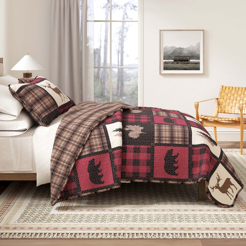 Linery & Co. Rustic Lodge All-Season Quilt Set - Red / Black - Twin