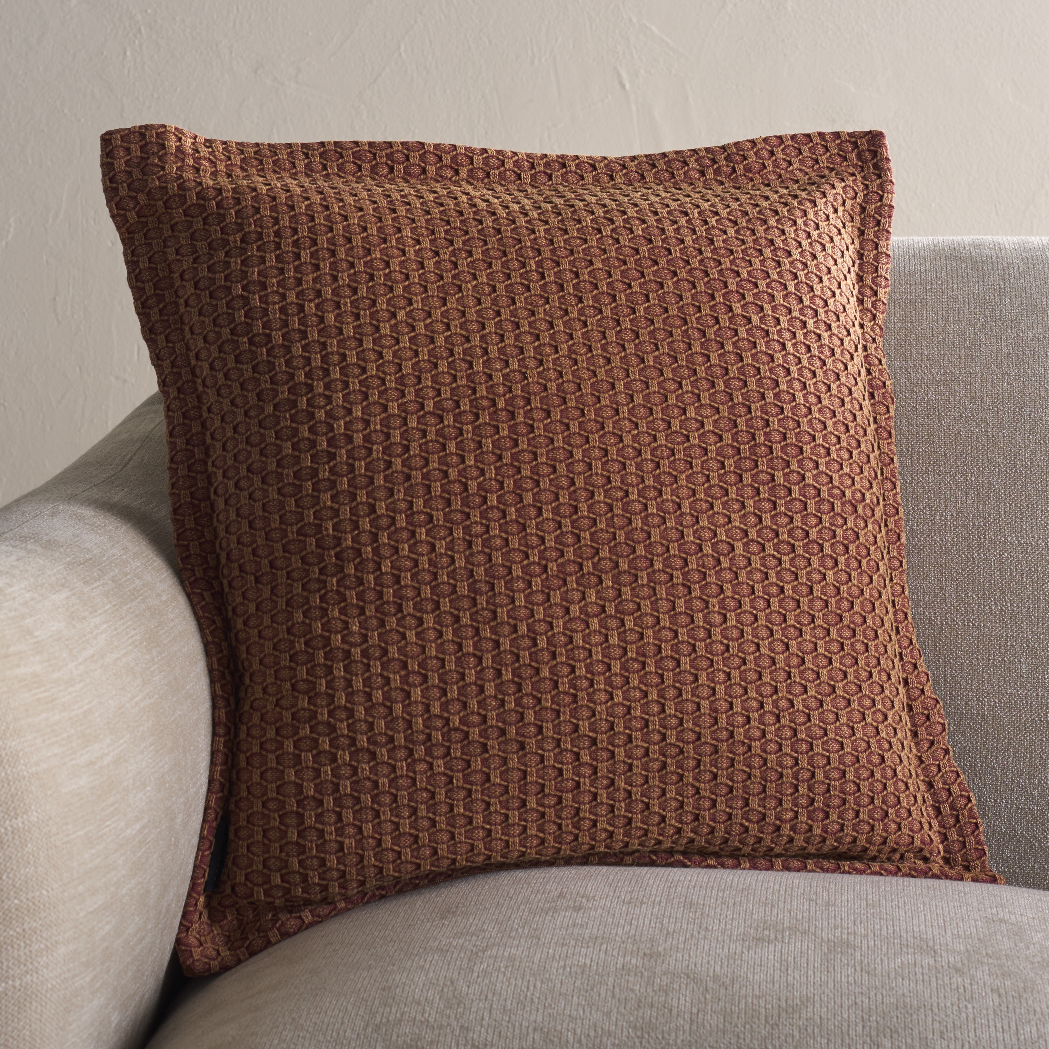 SAFAVIEH Demi Traditional Cotton Solid Color Throw Pillow, 18-Inch