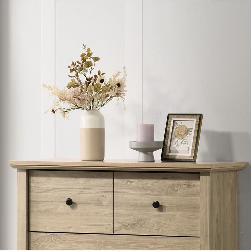 Elara 32"W 4-Drawer Chest with Black Handles