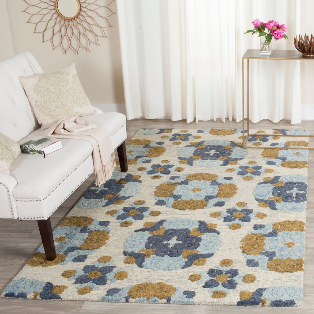 SAFAVIEH Handmade Blossom Osane Modern Floral Wool Rug