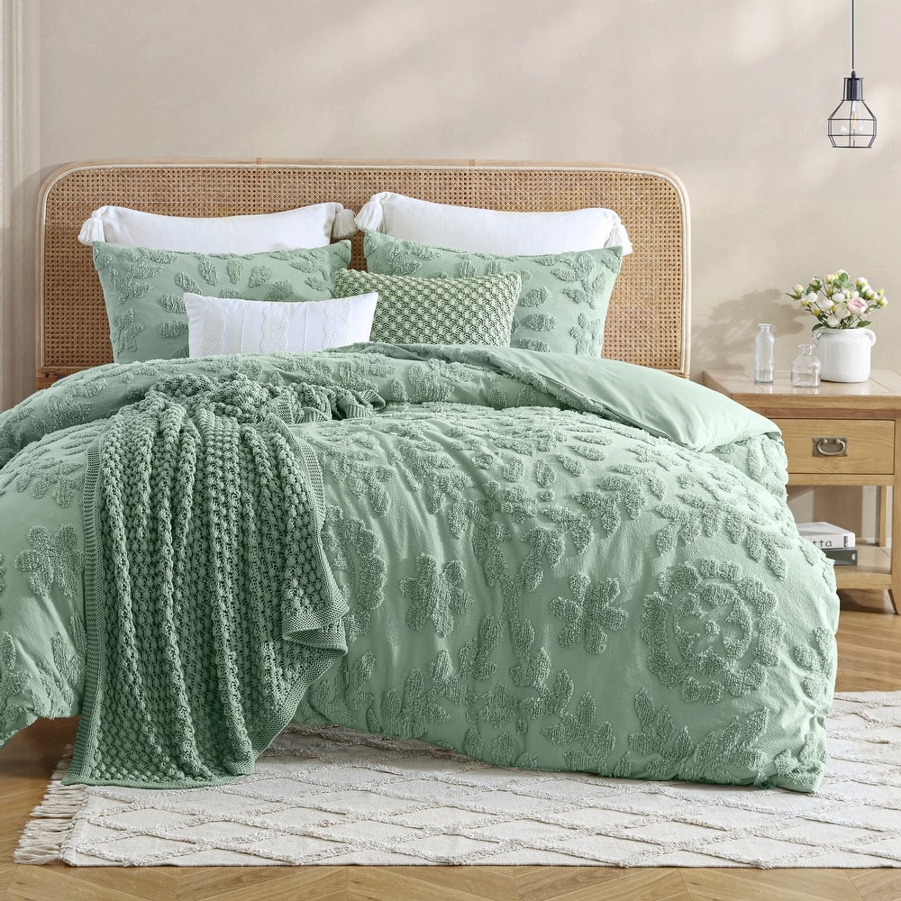 Peri Home Chenille Laurel Comforter Set