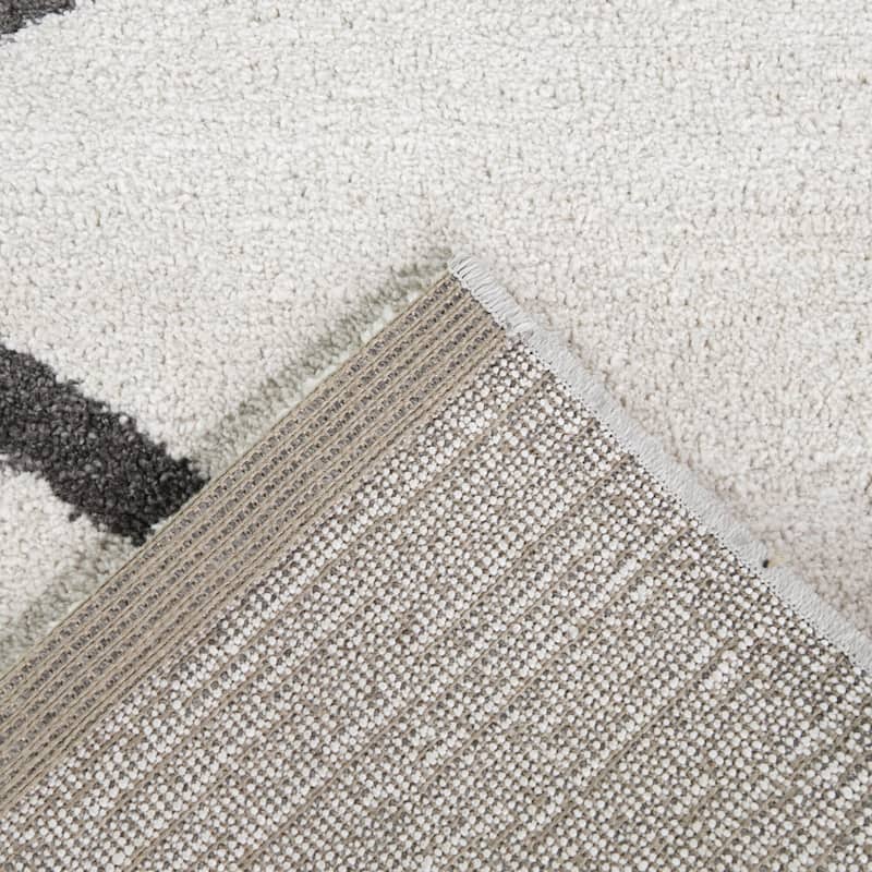 Christine Diamond Geometric Area Rug