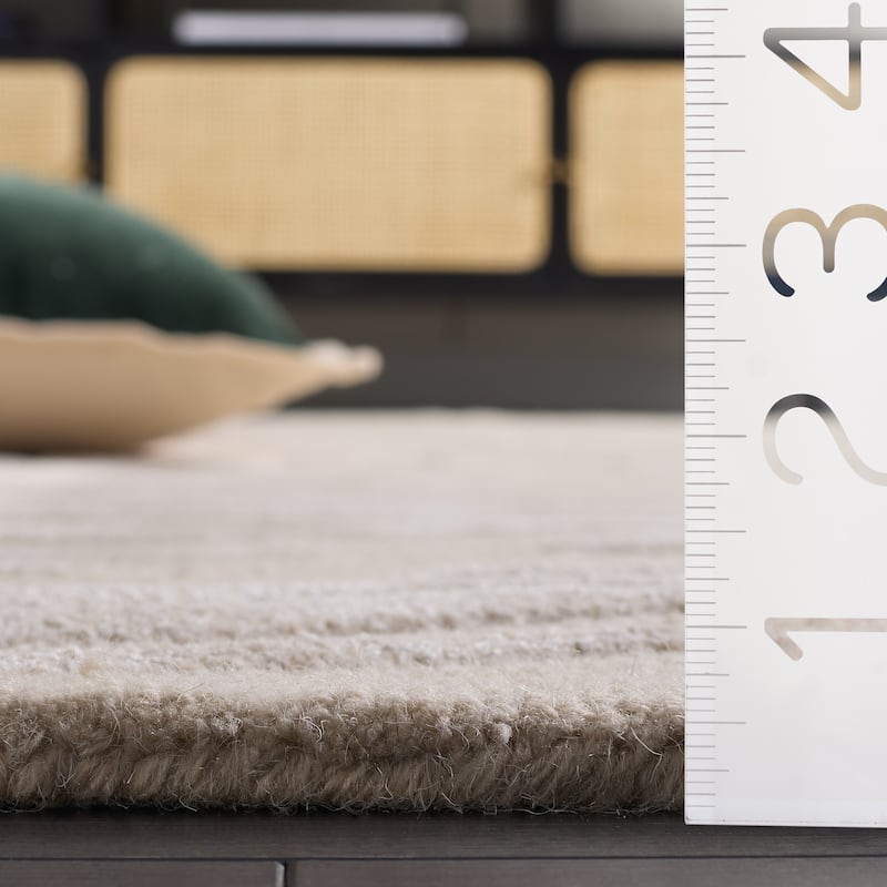 SAFAVIEH Handmade Glamour Oprica Contemporary Wool Rug