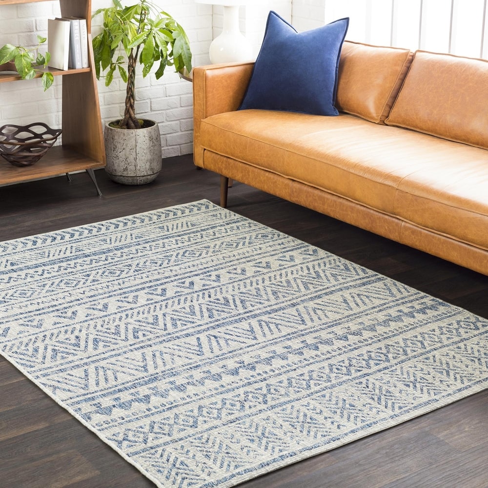 Livabliss Eagean Traditional Indoor/Outdoor Area Rug