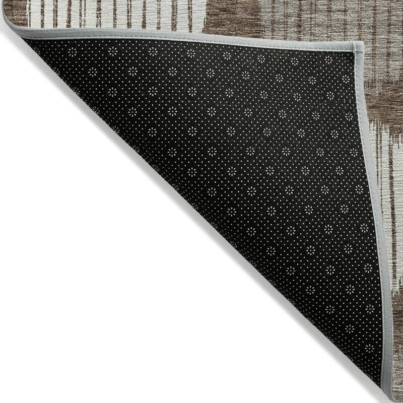 Machine Washable Indoor/ Outdoor Chantille Contemporary Dotty Rug
