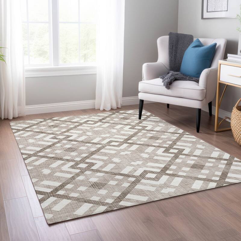 Machine Washable Indoor/ Outdoor Chantille Contemporary Trellis Rug - Taupe - 3' x 5'