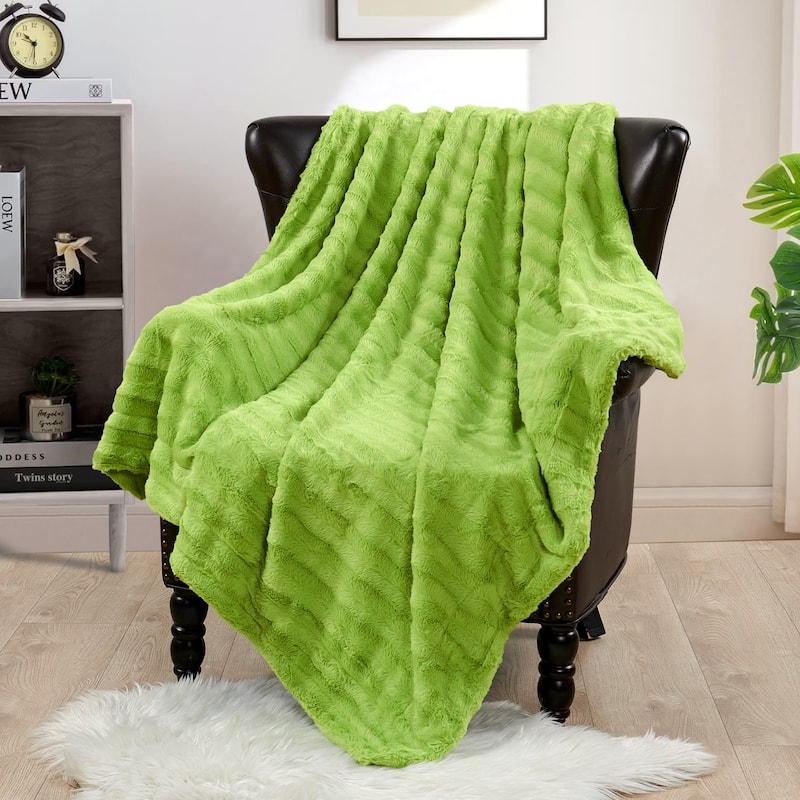 Derby Double Sided Fauxfur Throw