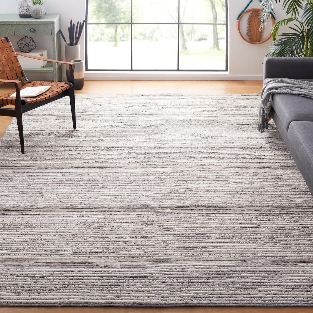 SAFAVIEH, Handmade Casablanca Shag Emlyn Stripe Wool Rug