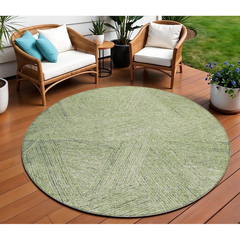 HomeRoots Abstract Transitional Rectangle Outdoor Rug - 8' Round