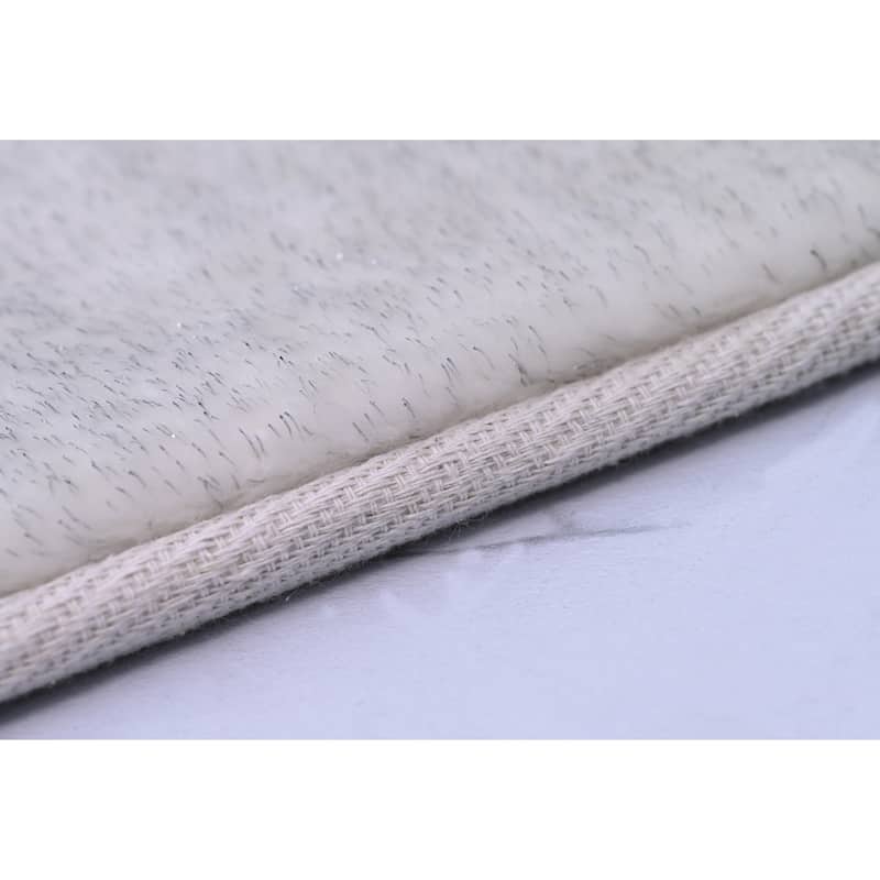 Asteri Collection White Solid Color Area Rug - 5' x 7'