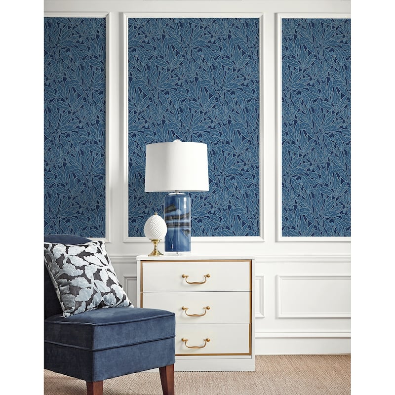Seabrook Designs Leaf and Berry Nonwoven Unpasted Wallpaper