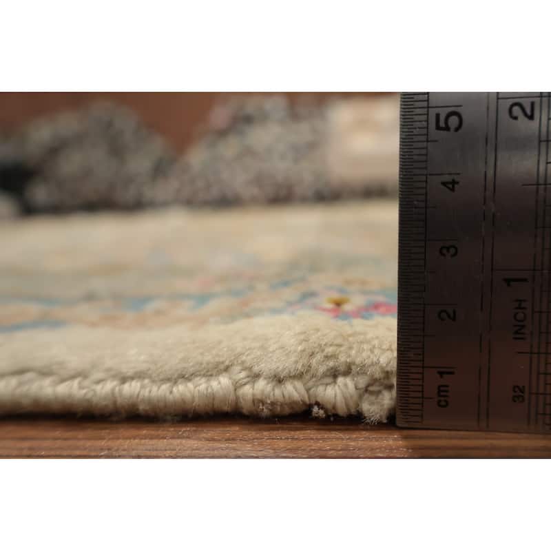 Hand Knotted Oriental 100% Wool Carpet Traditional Floral Beige & Ivories Kerman Area Rug - 8' 0'' X 7' 7''