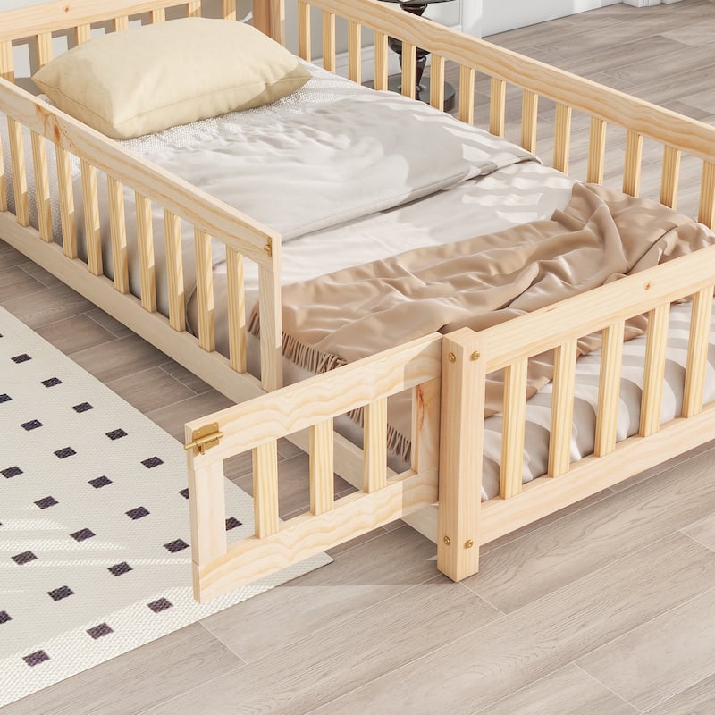 Toddler Floor Bed with House-Shaped Headboard, Fence and Door, No Slats House Floor Bed Frame for Children's Room Kids Bed