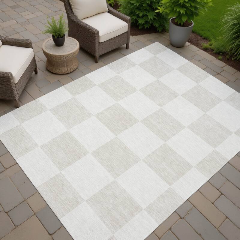 Machine Washable Indoor/ Outdoor Modern Checker Chantille Rug - Ivory - 5' x 7'6"