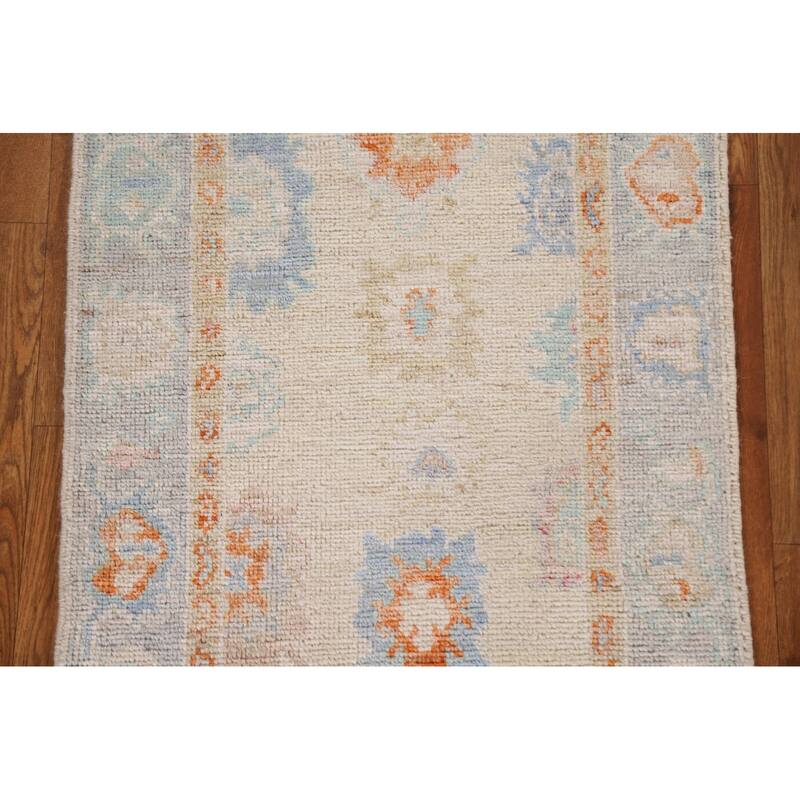 Hand Knotted Oriental 100% Wool Carpet Transitional Floral Beige & Ivories Oushak Area Rug - 2' 11'' X 2' 0''