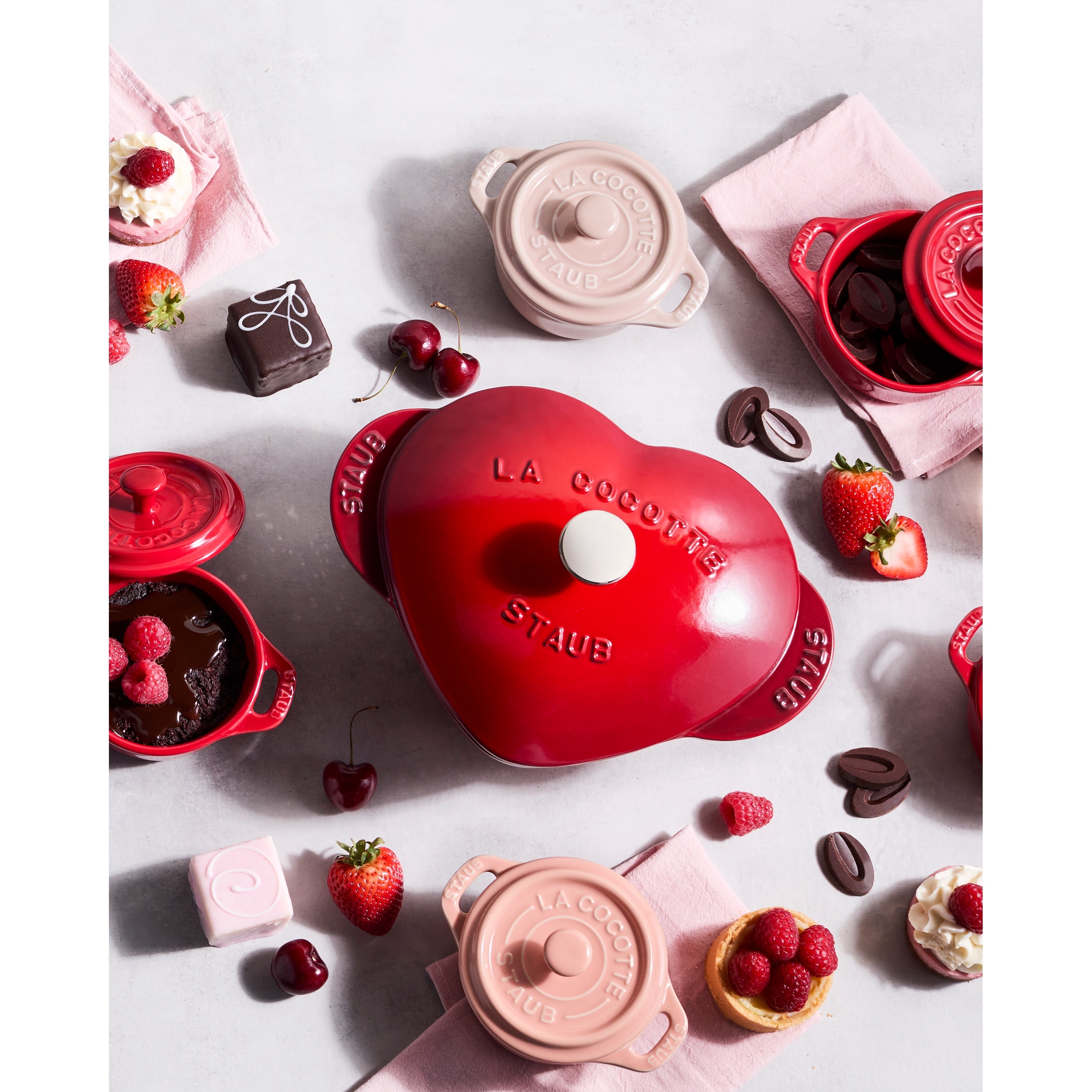 Staub-Cast-Iron-1.75-qt-Heart-