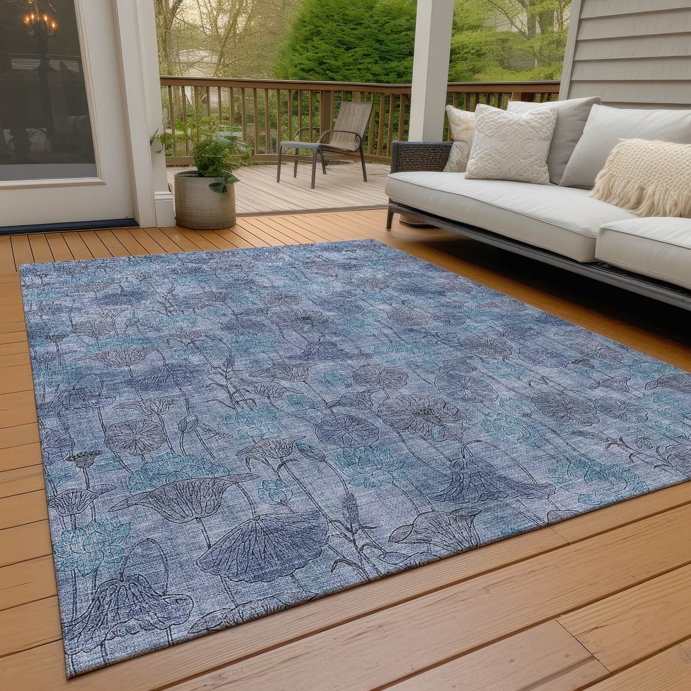 Machine Washable Indoor/Outdoor Modern Floral Chantille Rug