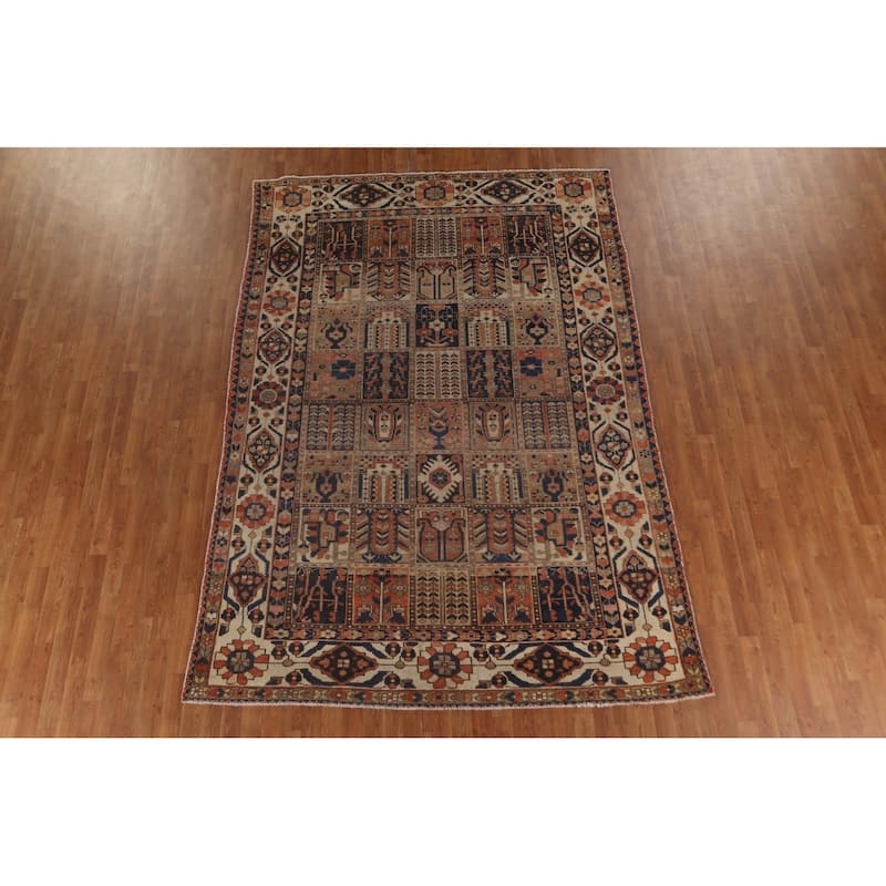 Bakhtiari Persian Vintage Rug Handmade Geometric Wool Carpet - 7'1"x 10'2"