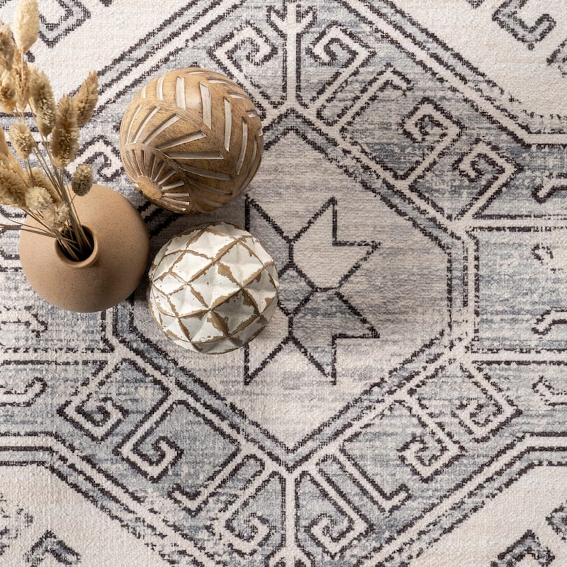 Nuloom Mae SpinClean Tribal Motif Machine Washable Area Rug
