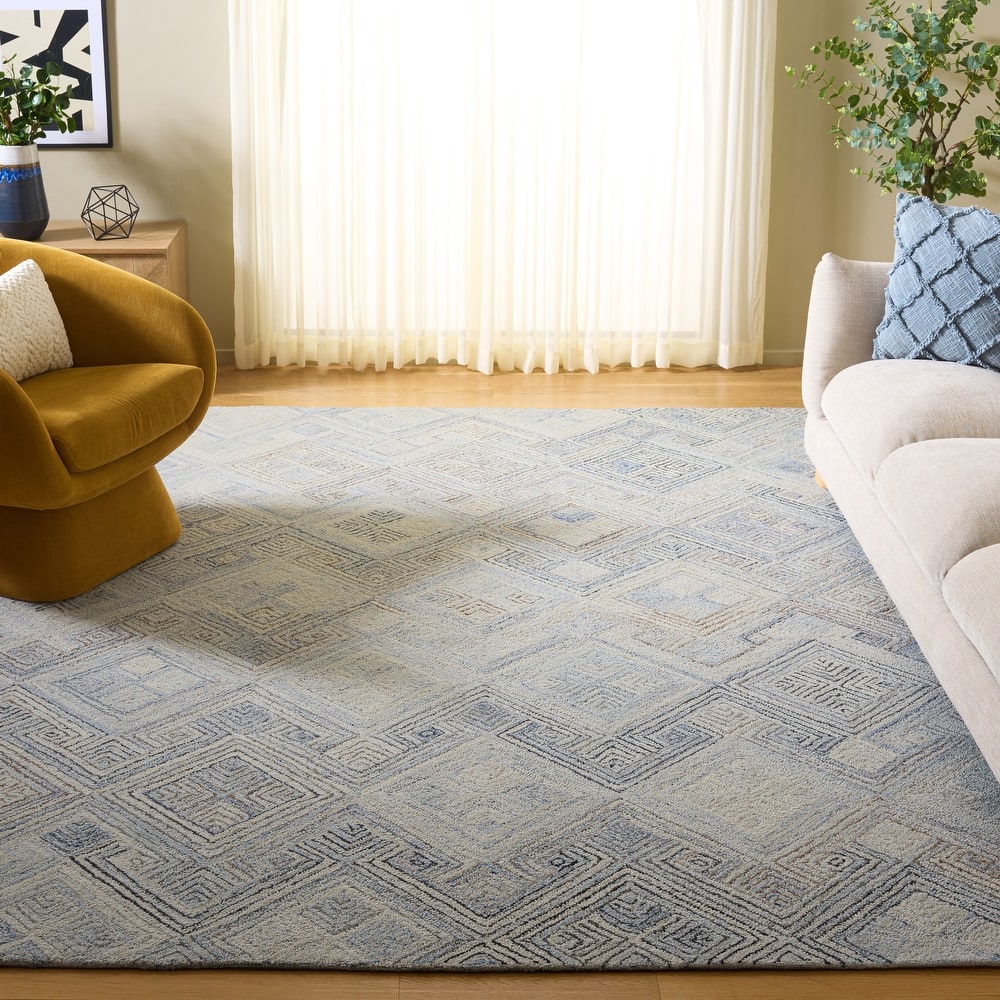 SAFAVIEH Handmade Micro-Loop Marinela Geometric Wool Rug