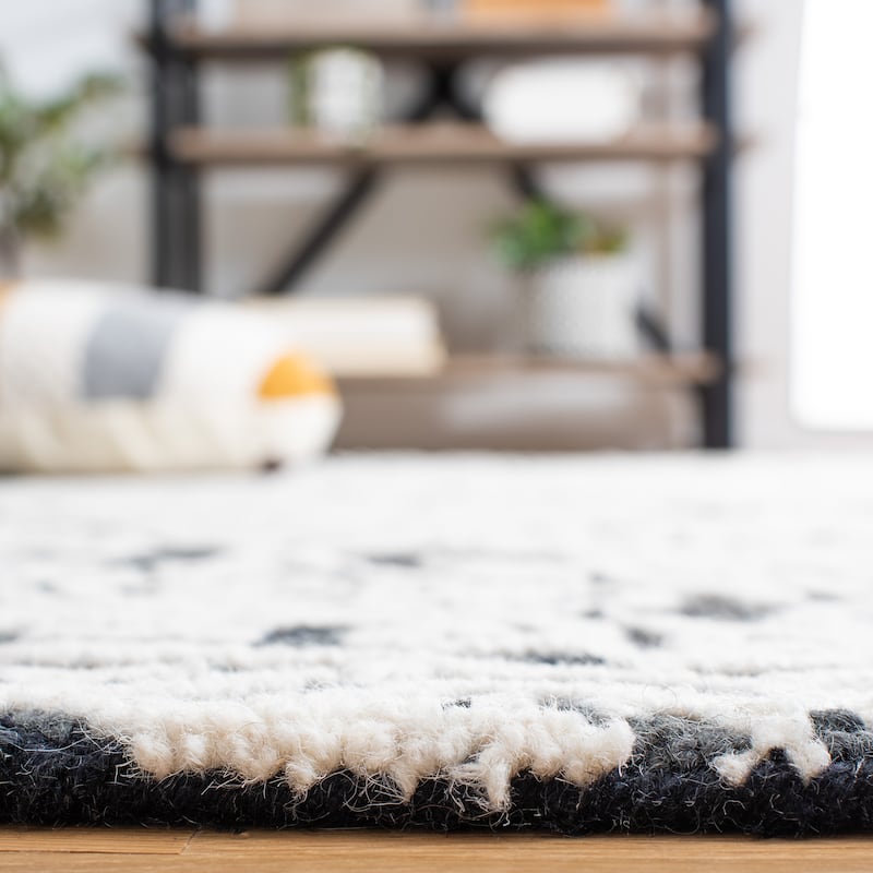 SAFAVIEH Handmade Blossom Cateluta Modern Floral Wool Rug