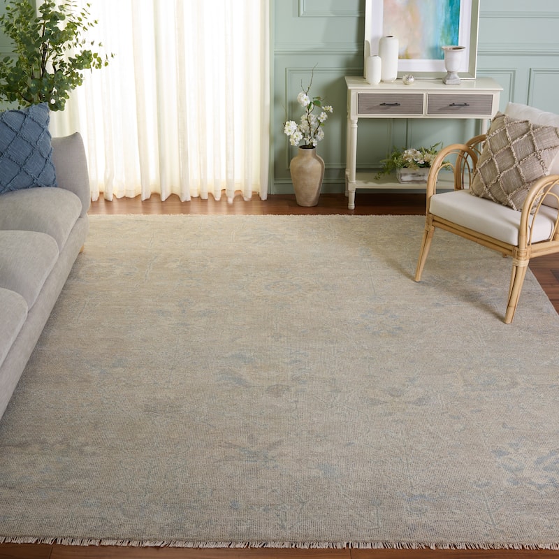 SAFAVIEH Hand-Knotted Izmir Fiamma Wool Rug - 10' x 14' - Beige/Grey