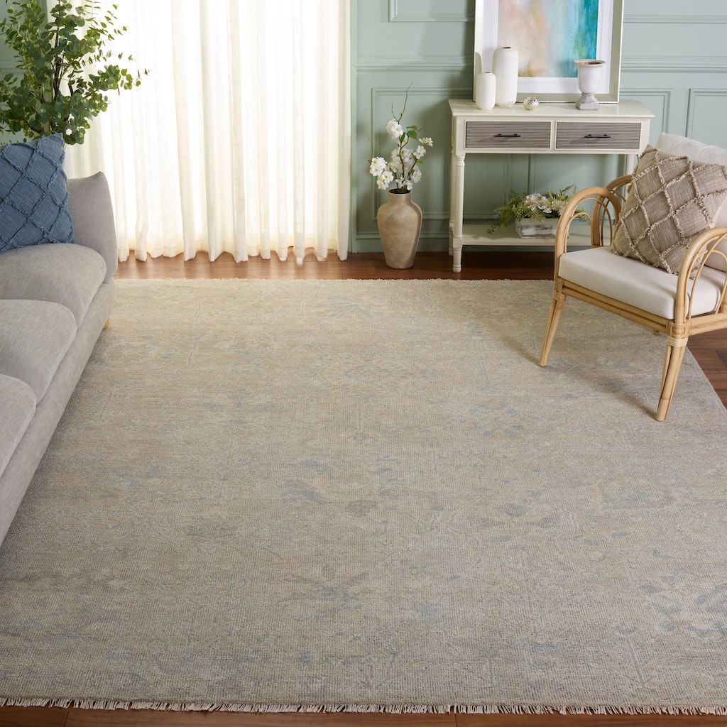 SAFAVIEH Hand-Knotted Izmir Fiamma Wool Rug