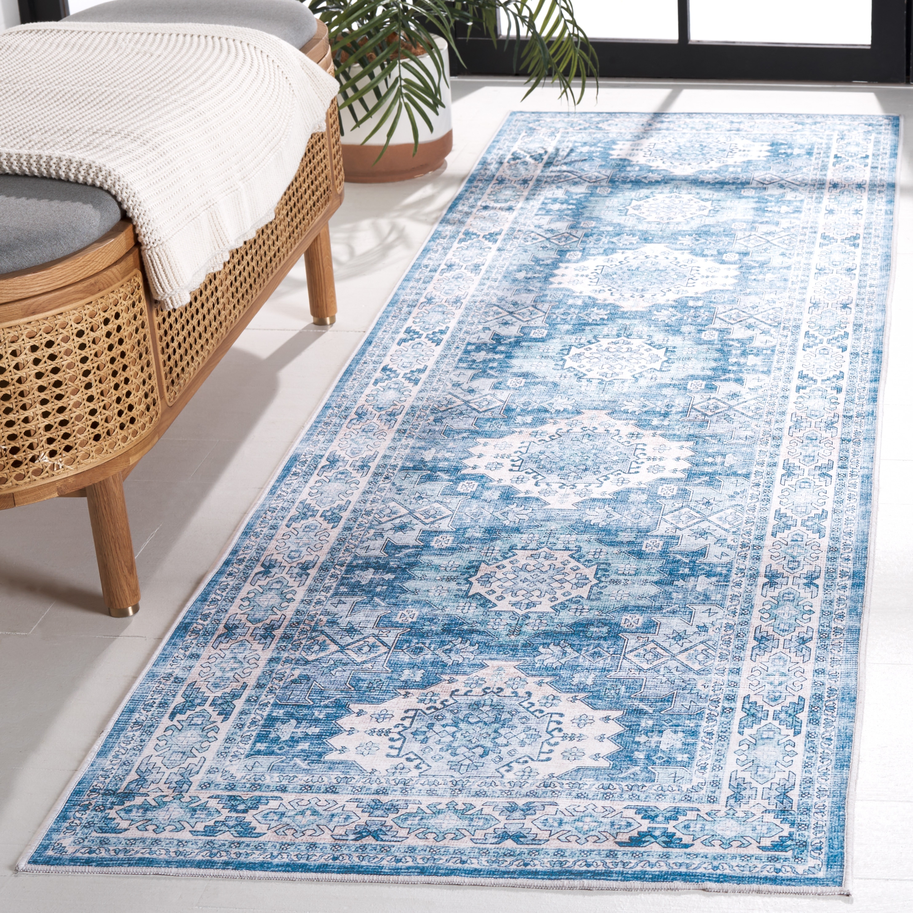 SAFAVIEH Arizona Mioara Vintage Rug