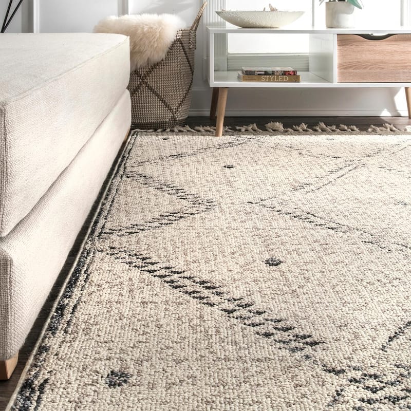 Nuloom Camilla Moroccan Tassel Area Rug