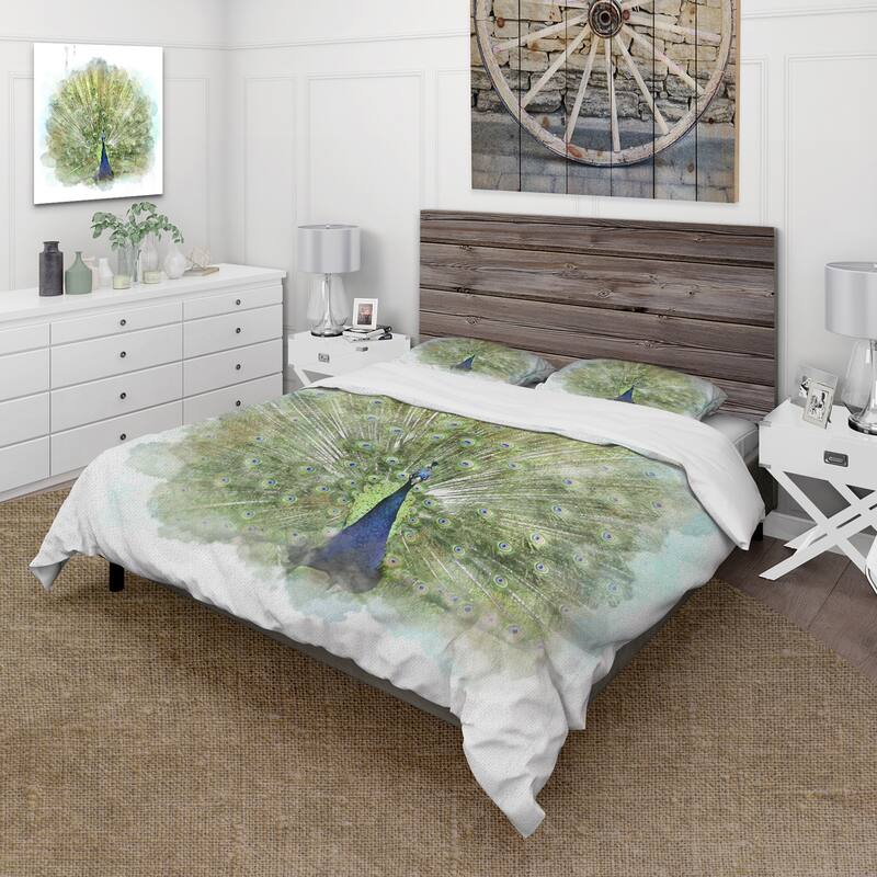 Designart 'Peacock Bird' Traditional Duvet Cover Set