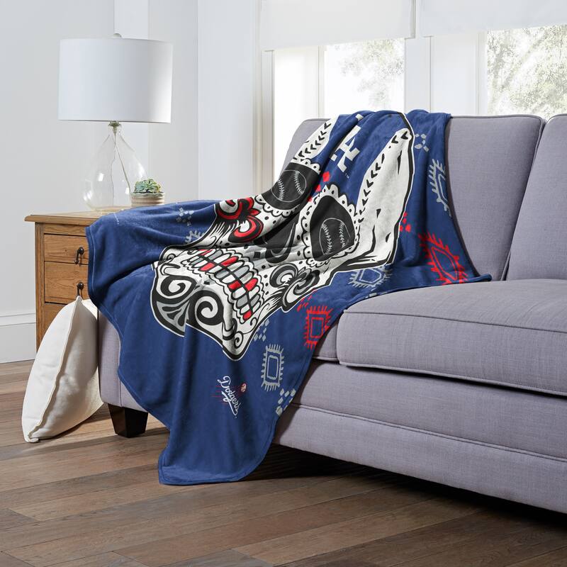 MLB Candy Skull Los Angeles Dodgers Silk Touch Throw