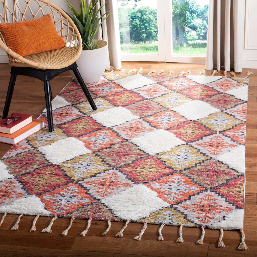 SAFAVIEH Handmade Saffron Shaniece Modern Tribal Cotton Rug