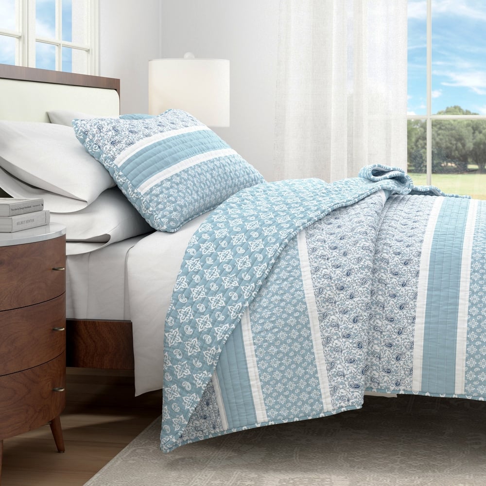 Linery & Co. Stripe & Paisley Microfiber Quilt Set With Shams