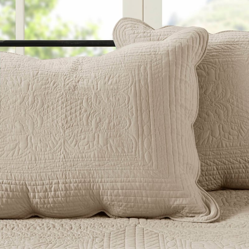 Madison Park Venice 6 Piece Scalloped Edge Daybed Cover Set
