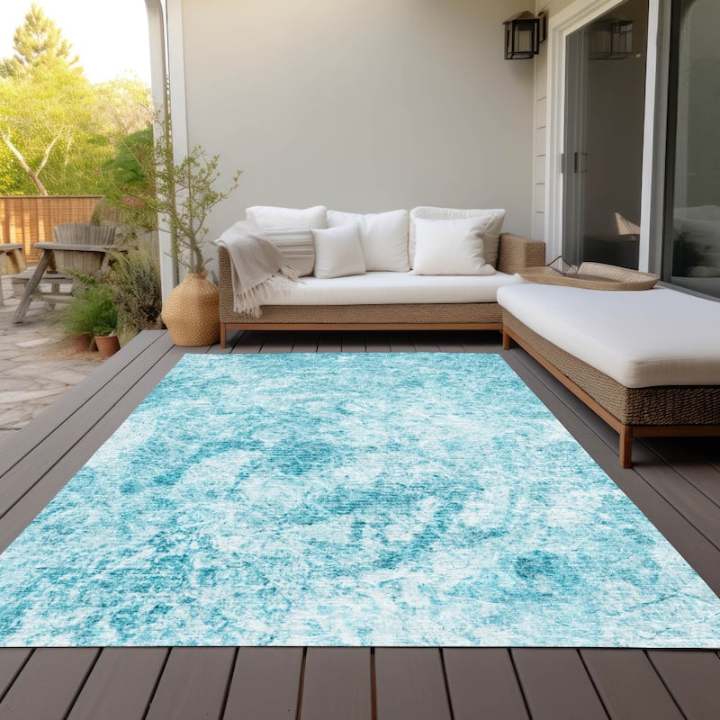 Machine Washable Indoor/ Outdoor Abstract Solid Chantille Rug