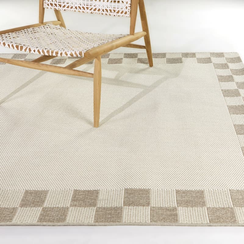 Tabor Checkered Border Indoor/Outdoor Area Rug