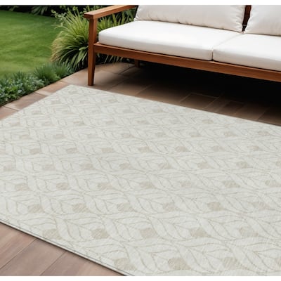 HomeRoots Geometric Transitional Rectangle Outdoor Rug