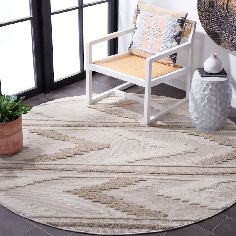 SAFAVIEH Trends Emelie Boho Chevron Rug - 6'7" Round - Beige/Ivory