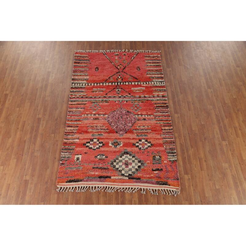 Tribal / Geometric Moroccan Area Rug Hand-Knotted Wool Carpet - 5'6" x 8'6"