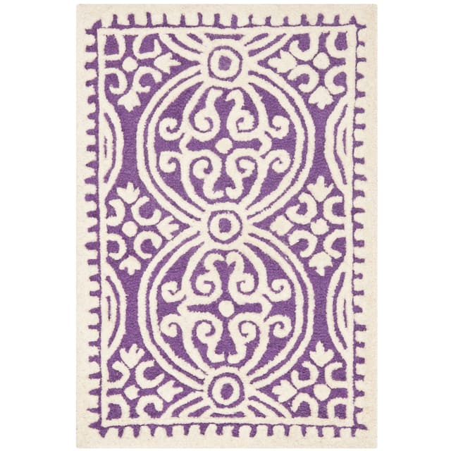 SAFAVIEH Handmade Cambridge Myrtis Moroccan Wool Rug - 2'6" x 4' - Purple/Ivory